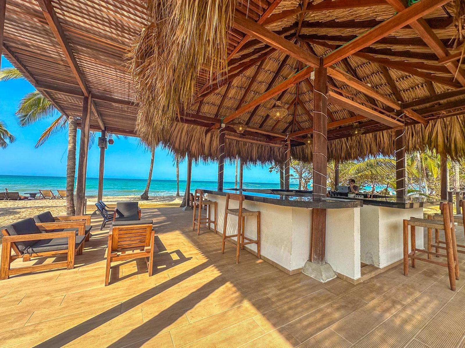 Huku Hotel 3*