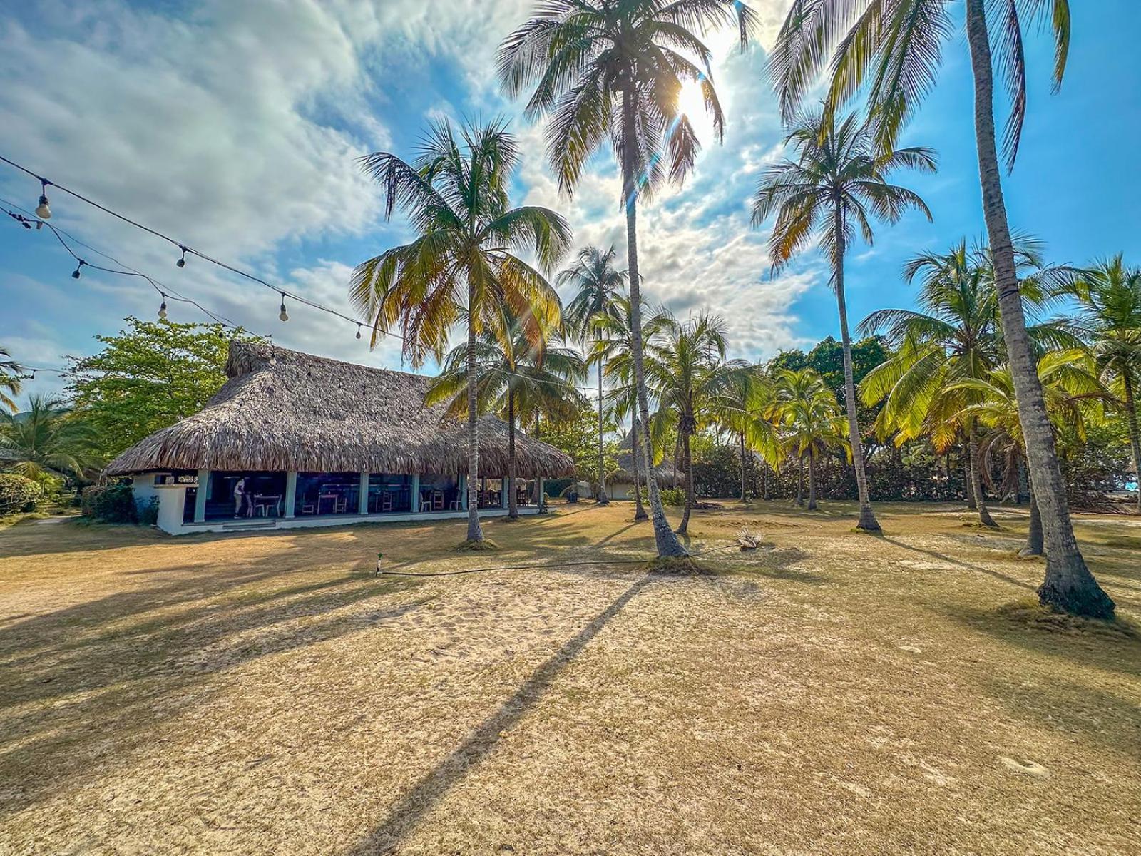 Huku Hotel