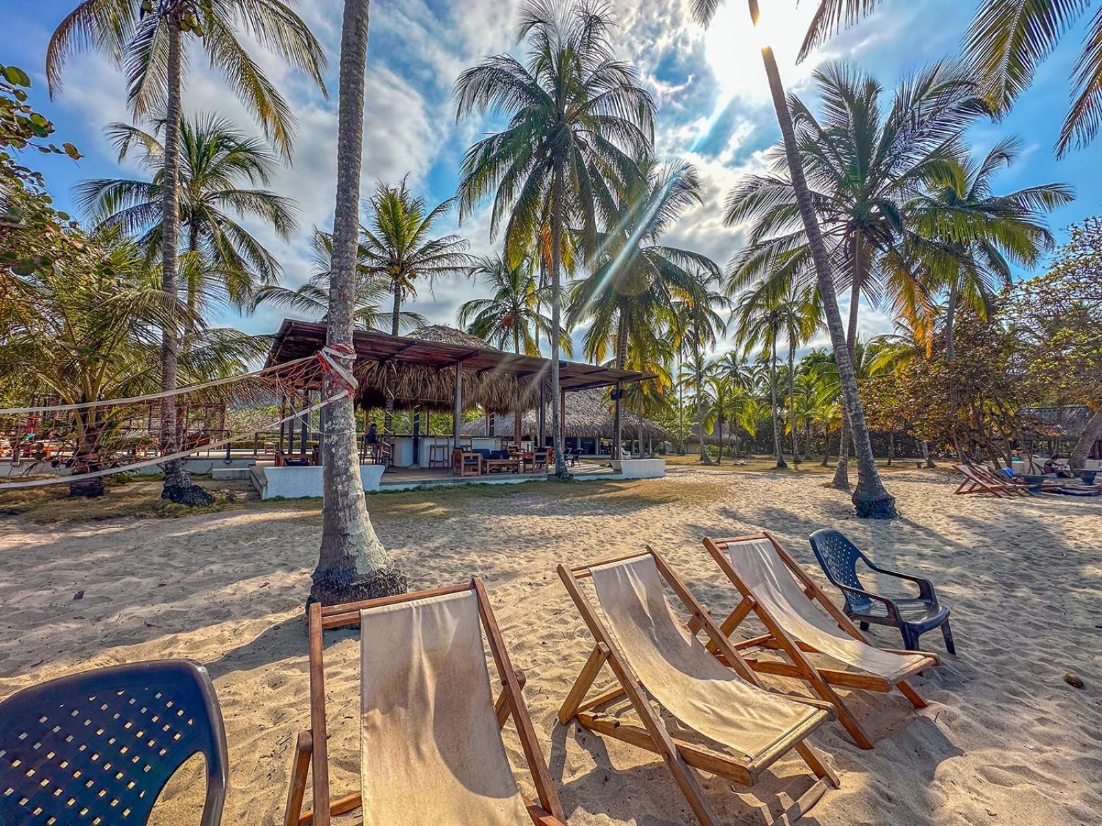 Huku Hotel 3*