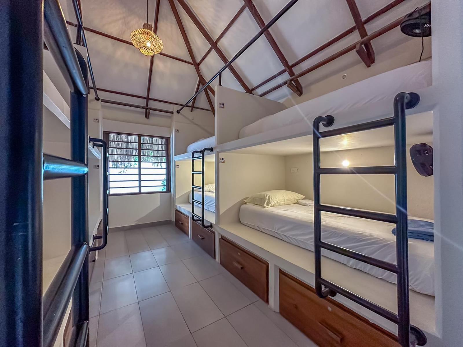 Huku Hotel