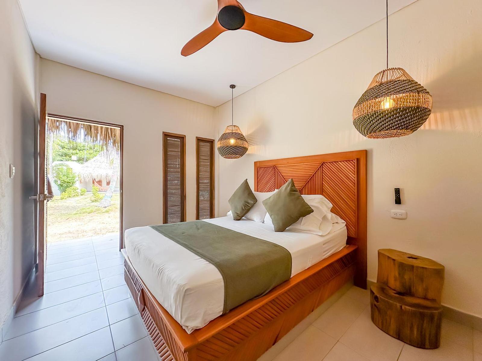 Hotel Huku 3*